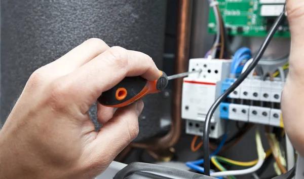 Experienced Electricians Ensuring Safety Across Delaware County