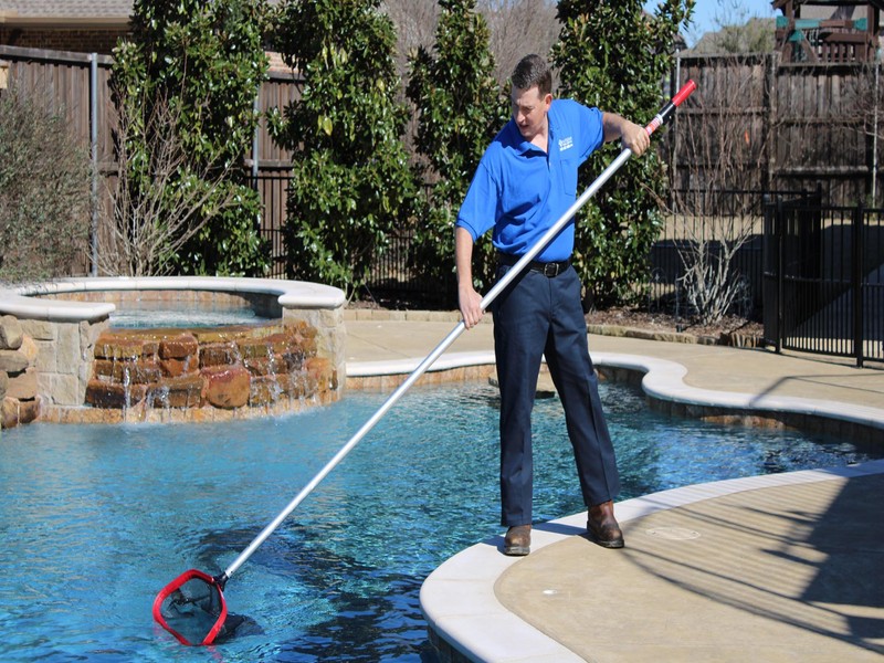 Trusted Pool Cleaning Companies for Safe and Clean Pools